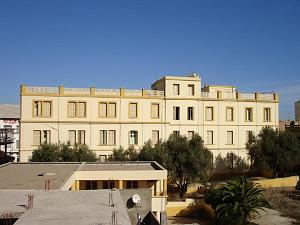 ORAN 10 2005 105 ECOLE ET PENSIONNAT STE MARIE DES CHAMPS OU J Y SUIS ALLEE JARDIN COUPE EN 2